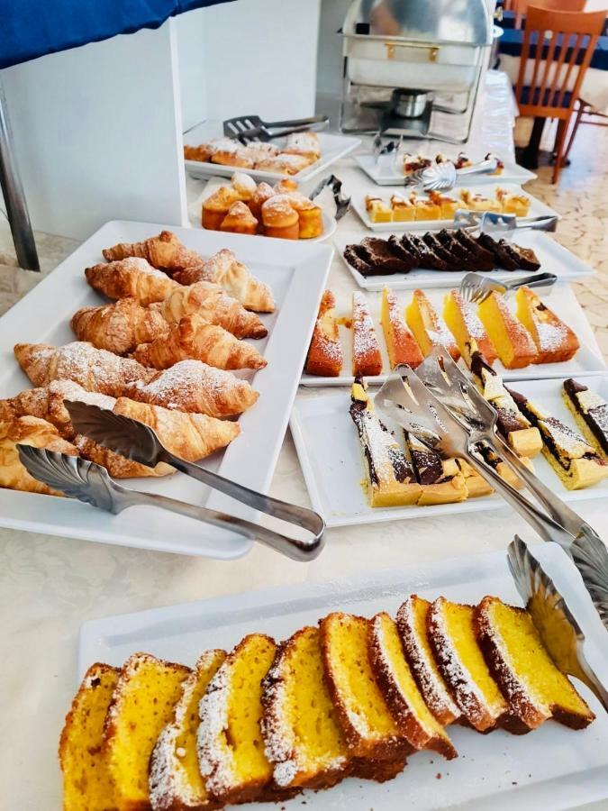 Hotel Bremen 里米尼 外观 照片
